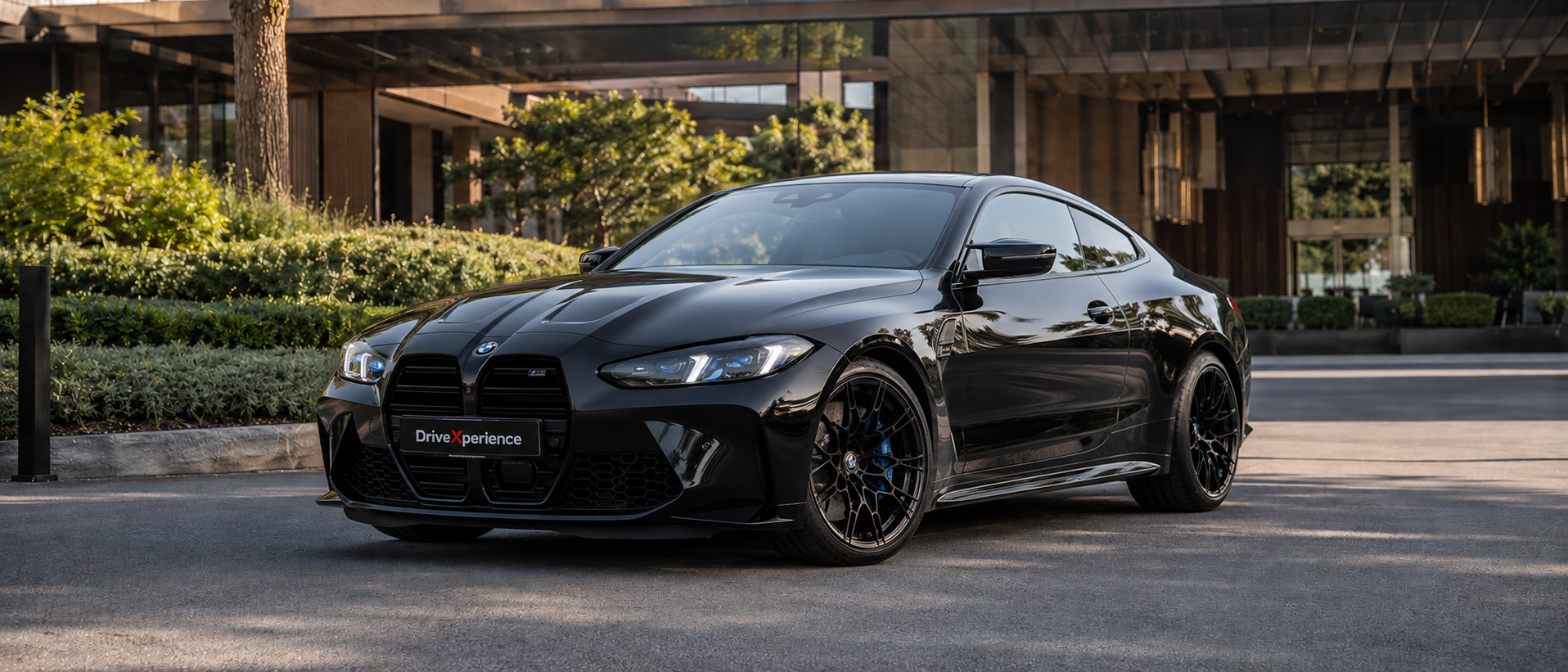 BMW M4 Competition Facelift mieten – DriveXperience